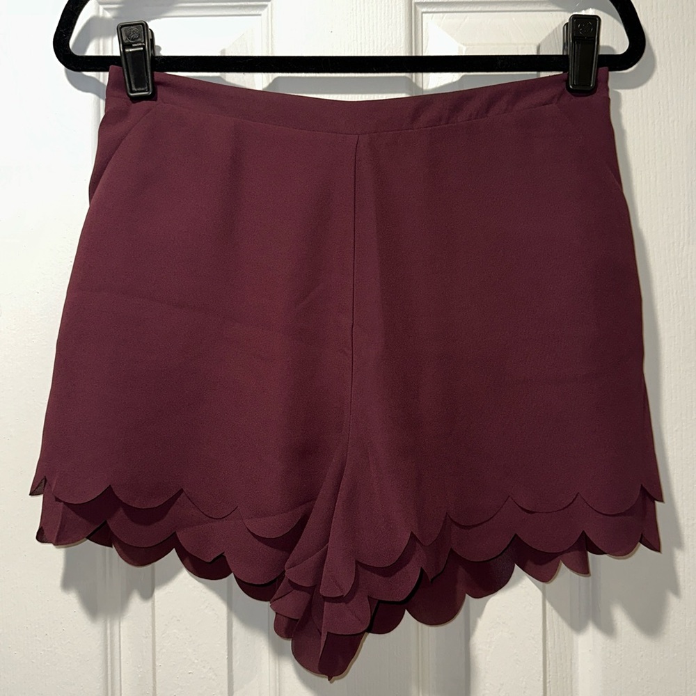 Lauren Conrad - Scalloped Design Chiffon Shorts (Size M)
